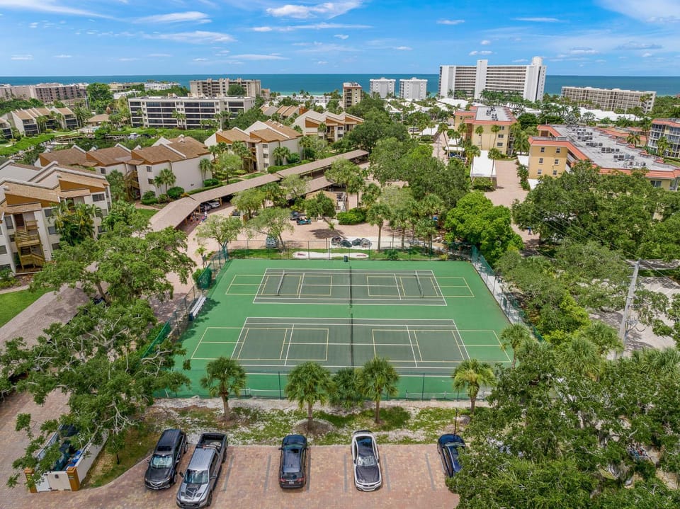 Midnight Cove II 920B Apartment in Siesta Beach