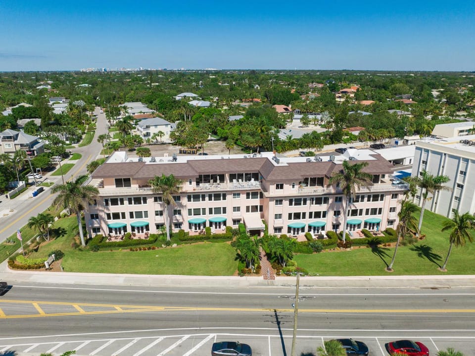 Sunset Royale - 214 Apartment in Siesta Beach