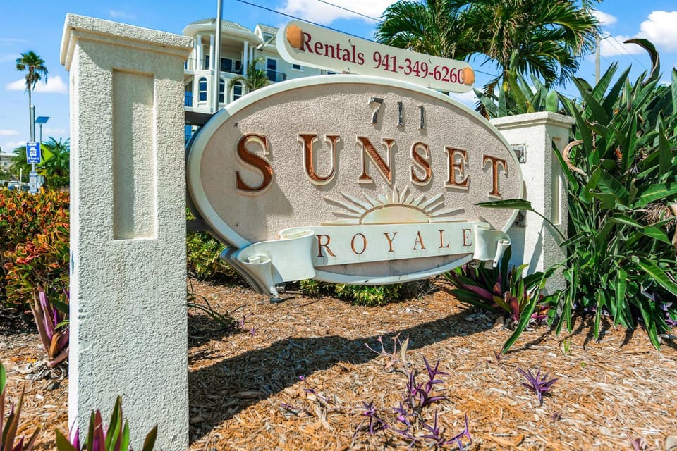 Sunset Royale - 214 Apartment in Siesta Beach