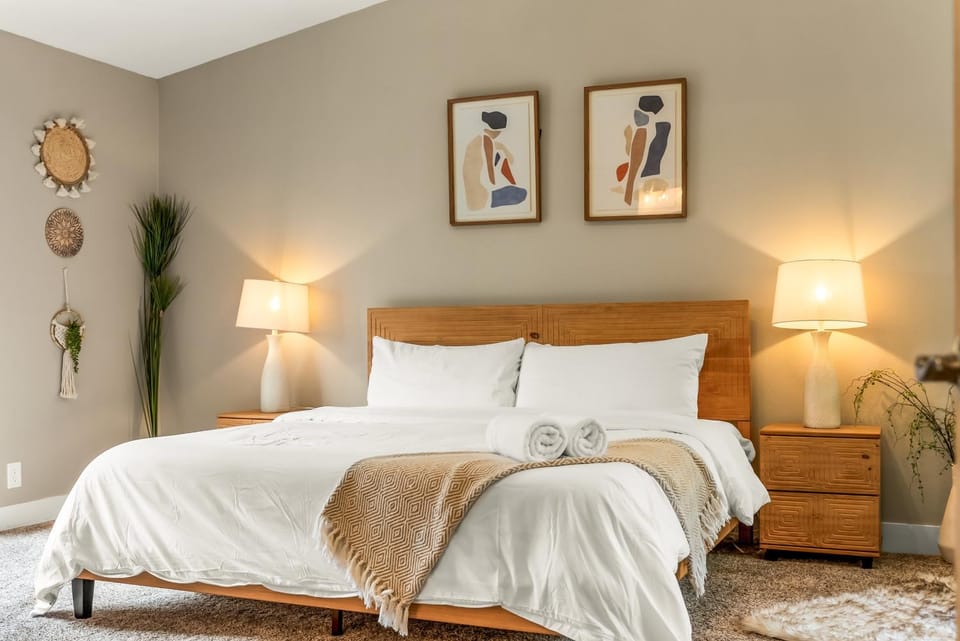 Spacious Comfort in Scenic Monument House in Monument