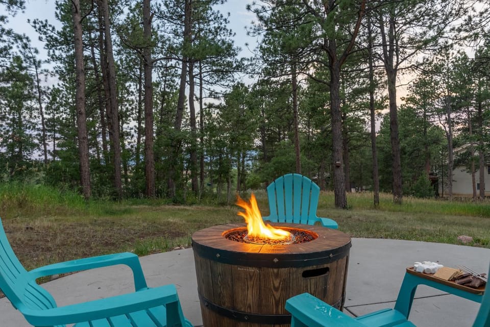 Spacious Comfort in Scenic Monument House in Monument