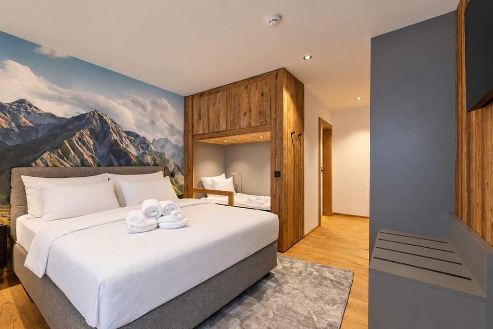 ZILLERELLA - Altholz Design Apartment House in Tyrol