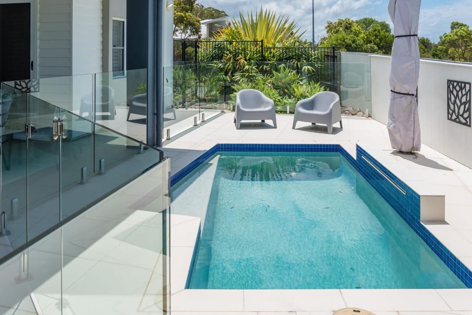 The Hinterland Dip House Minutes to Noosa & Beaches House in Coolum Beach