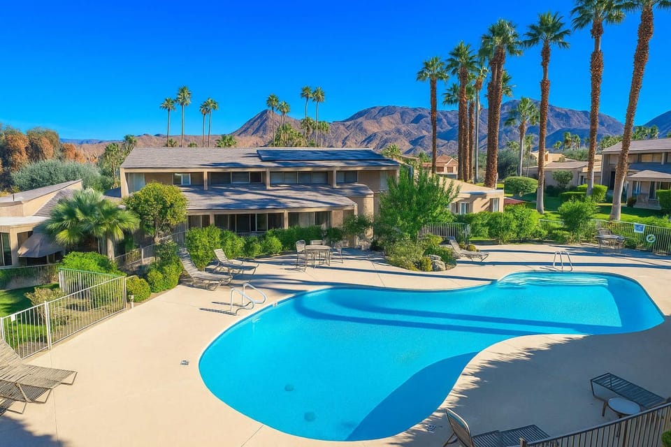 Allura Palm Desert Modern Ironwood Country Club 2BR House in Palm Desert