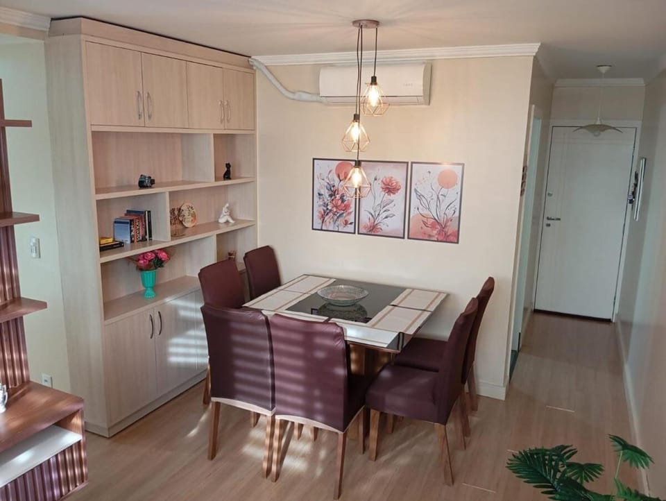 TV and multimedia, Seating area, Dining area, internet, air conditioner