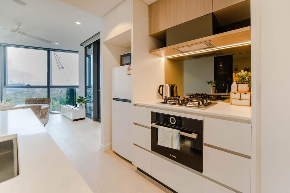 Stylish 2B1B in QW Brand New & Step to Casino Apartment in Brisbane City