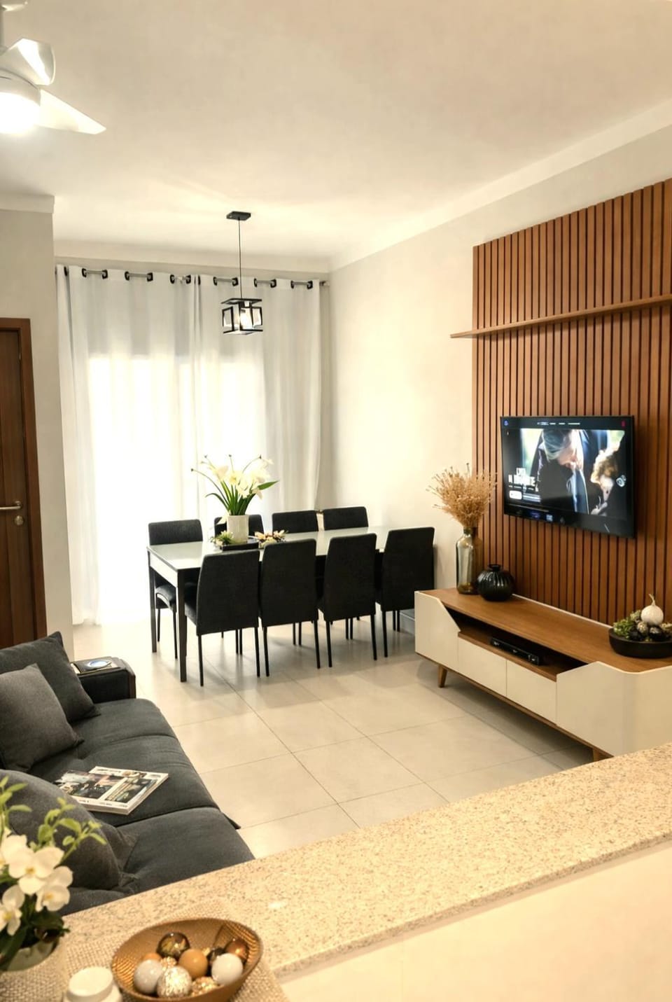 Living room, Seating area, Dining area, Evening entertainment