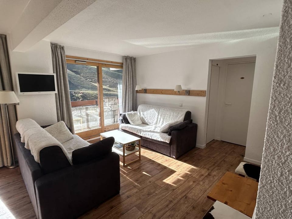 Appartement spacieux 4 chambres à Méribel, vue sur pistes - FR-1-355-283 Apartment in Les Allues