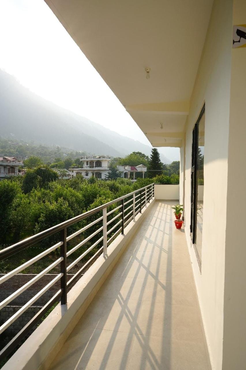 Day, Natural landscape, View (from property/room), Balcony/Terrace, Mountain view