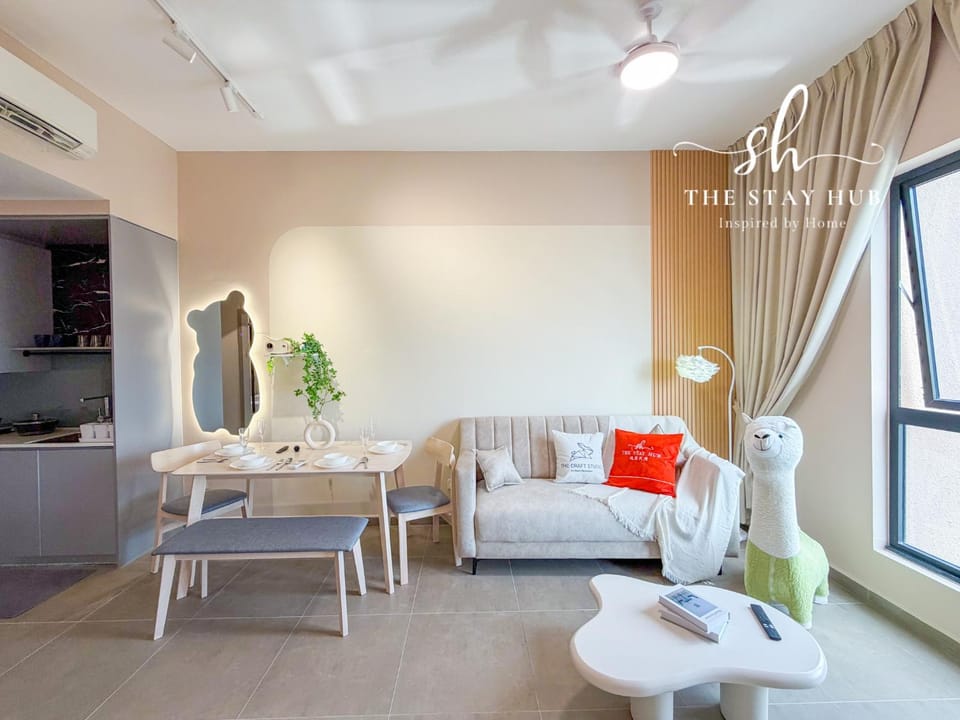 Living room, Dining area