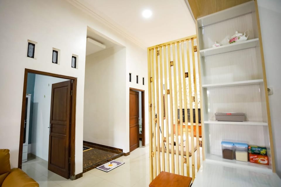 Photo of the whole room, wardrobe