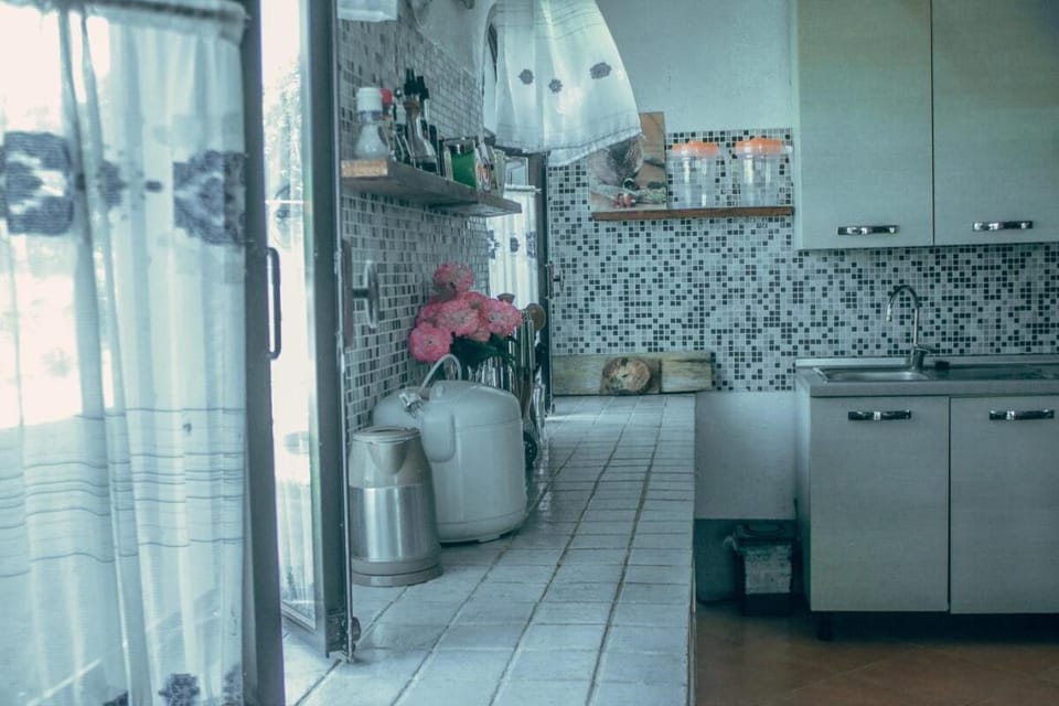 IL PICCOLO CASTELLO- Italian-inspired Castle Apartment in Nasugbu