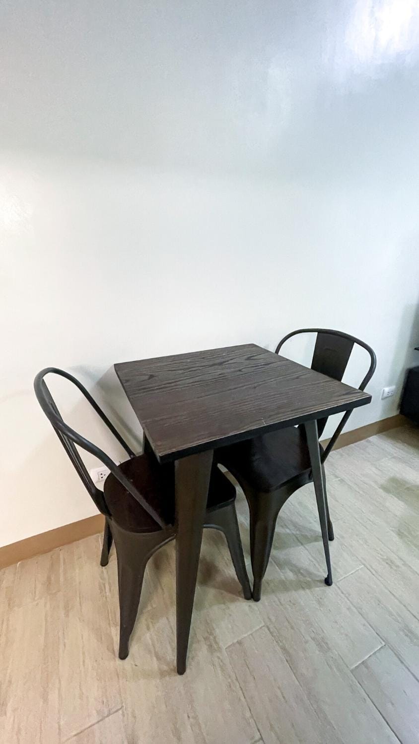22 Comfy Signature Escape Apartment in Iloilo City