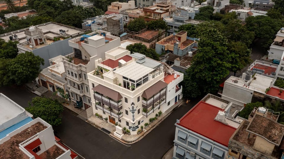 Property building, Neighbourhood, Bird's eye view, City view, Street view, Location