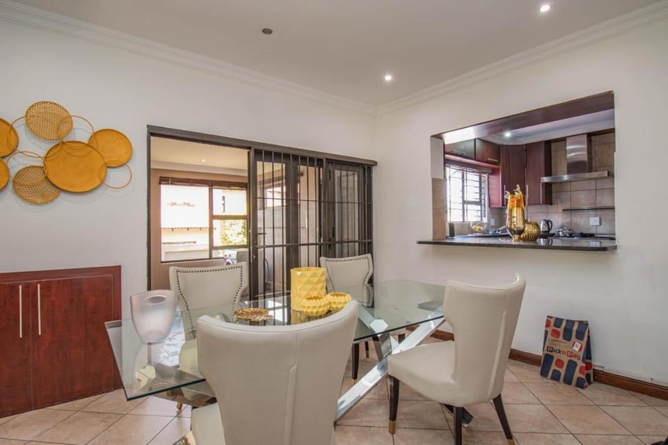 G & H guest house Bed and Breakfast in Gauteng