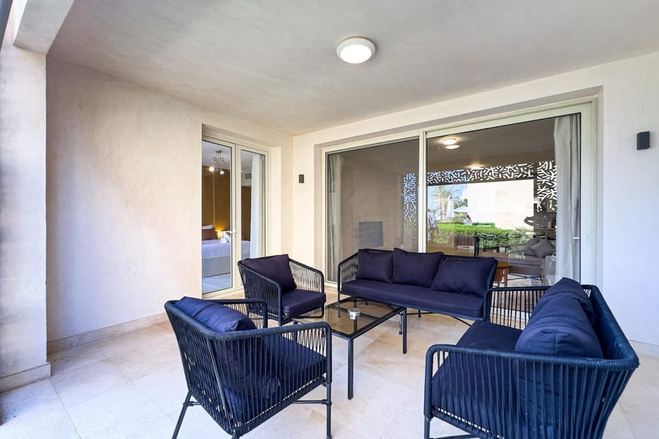 Patio, Day, View (from property/room), Balcony/Terrace, Seating area, furniture