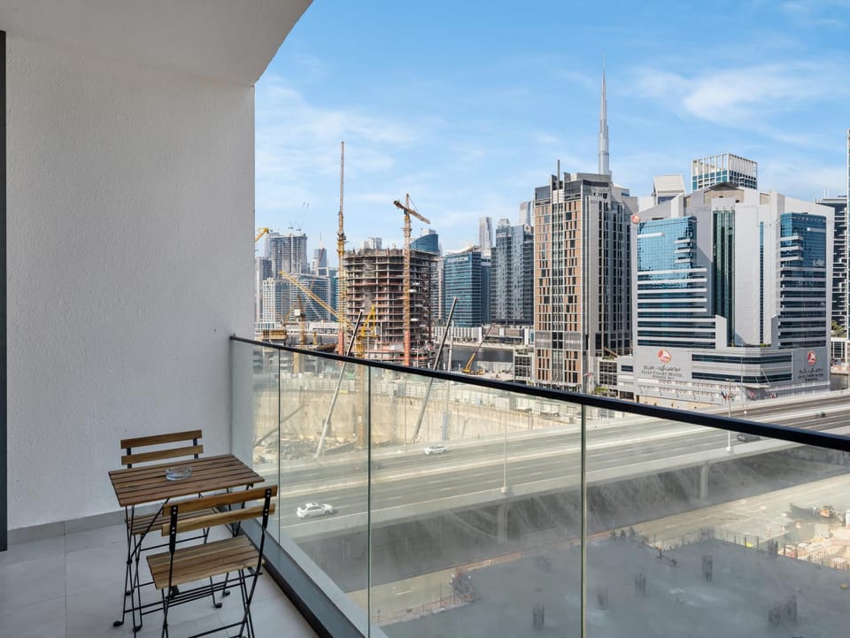 Property building, Balcony/Terrace, Seating area