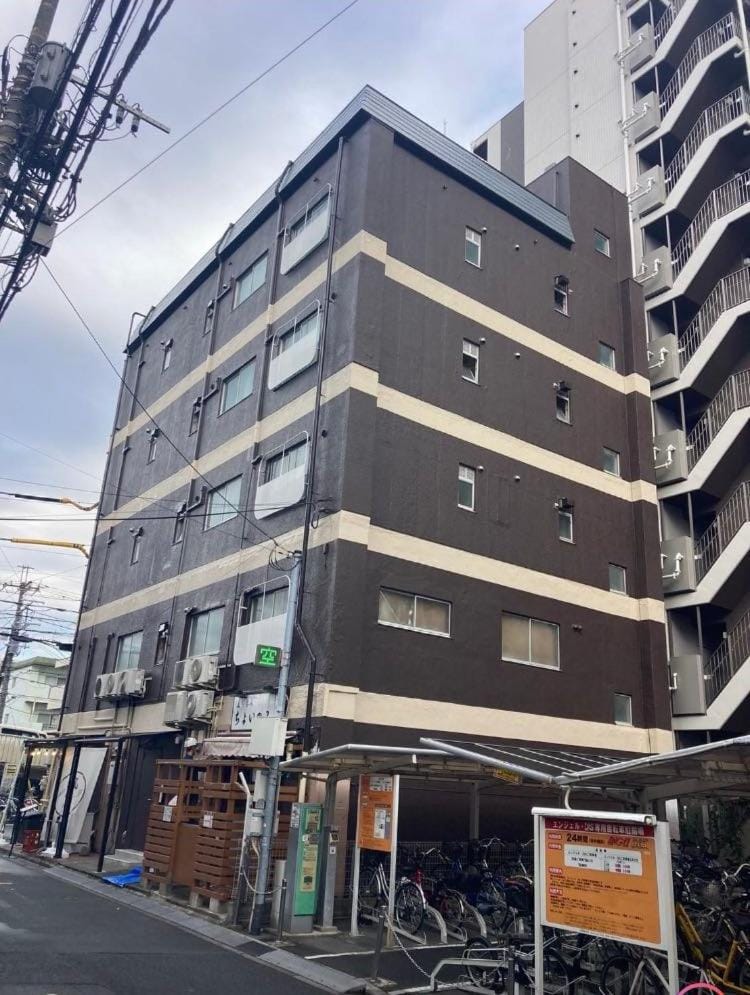 Property building, Day