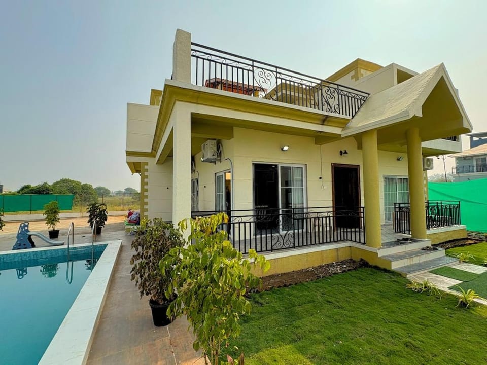 Staymist - Pool and Pause Villa Villa in Maharashtra