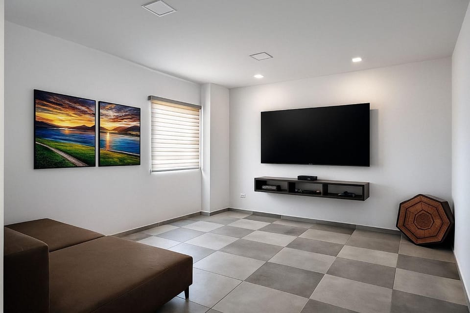 Communal lounge/ TV room, Game Room, TV and multimedia, Living room, Decorative detail