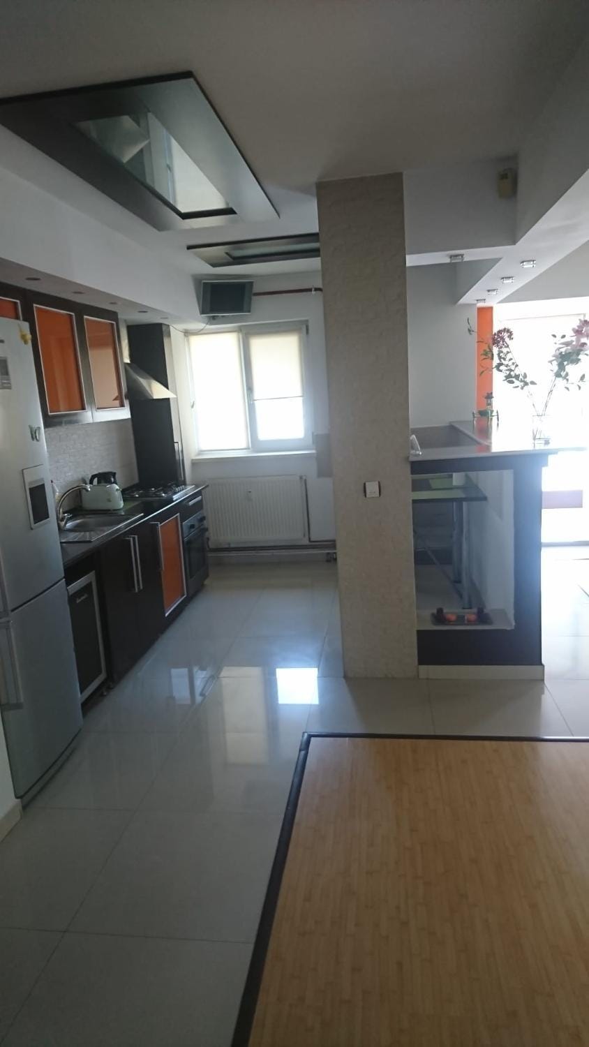Kitchen or kitchenette, dishwasher, minibar, oven, stove