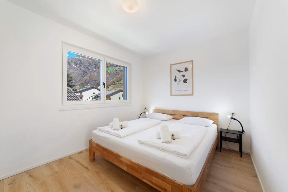 Living room, Bedroom