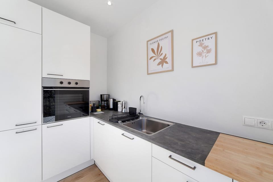 Kitchen or kitchenette, Living room