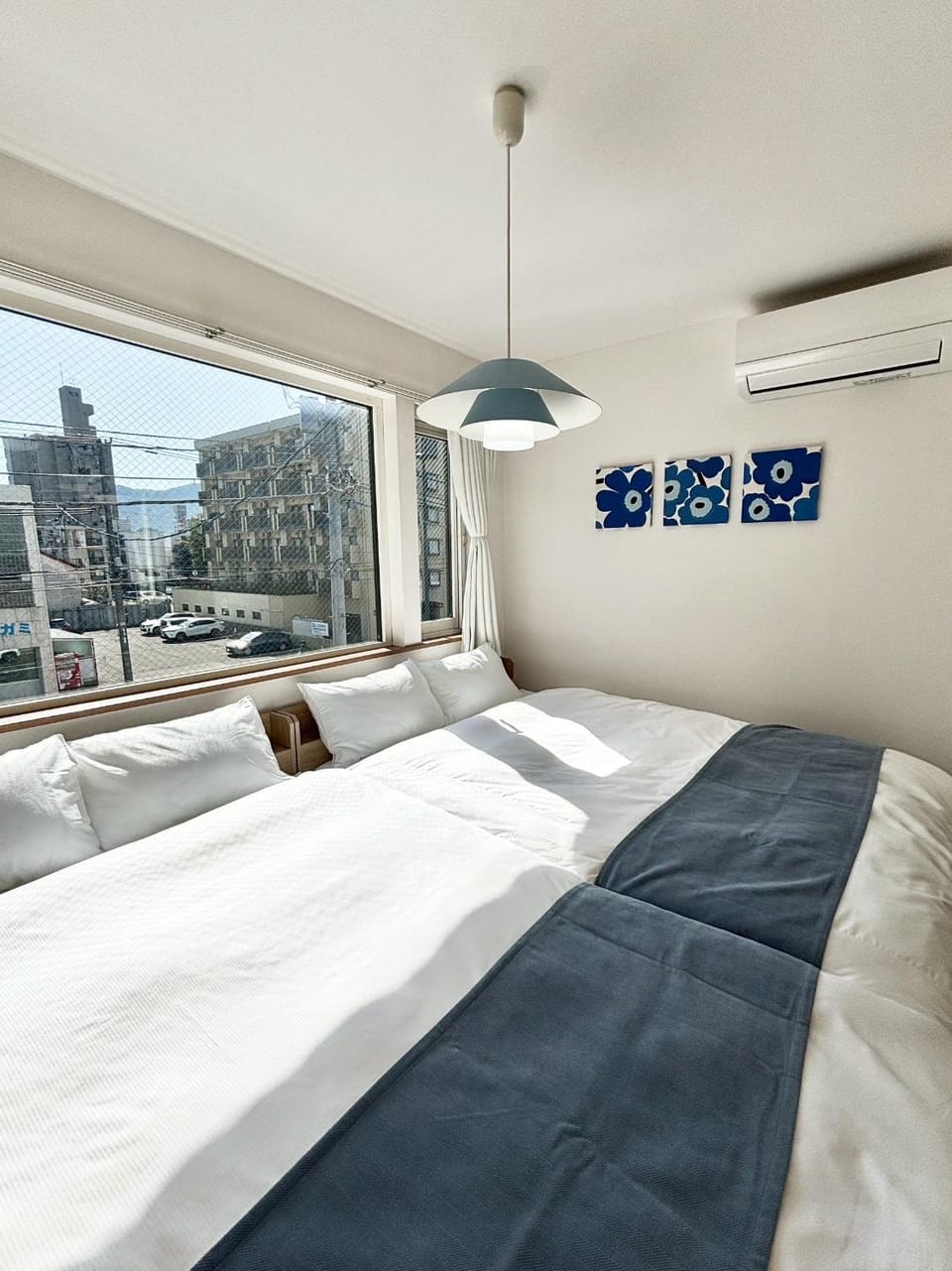 Bed, Bedroom, air conditioner