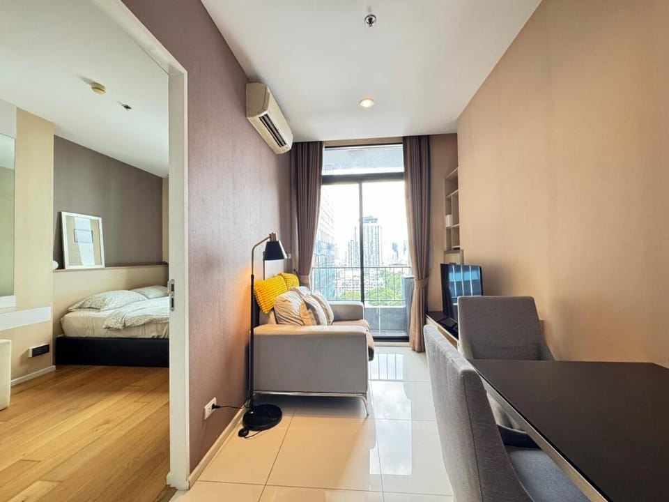 Ekkamai Bangkok Condo Apartment in Bangkok