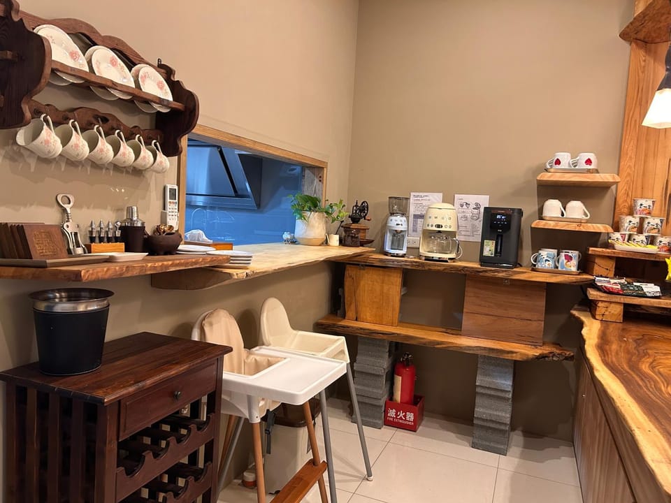 Coffee/tea facilities, minibar