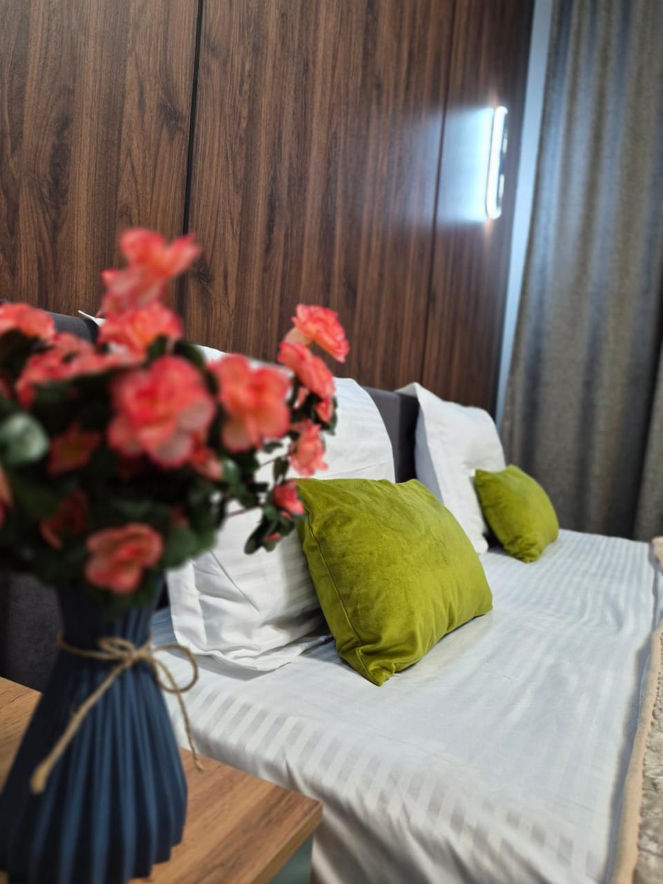 Welcome Home in the City Center & Элитная Студия в Сердце Города Алматы Apartment in Almaty