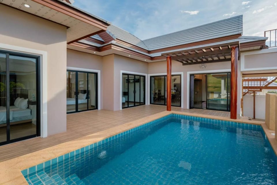 ทองสุข Pool Villa 3 ห้องนอน Villa in Hua Hin District