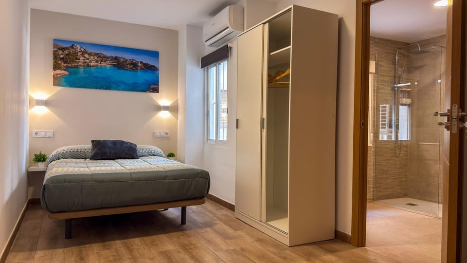 Bed, Photo of the whole room, Bedroom, wardrobe