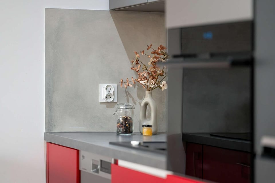 Kitchen or kitchenette, stove