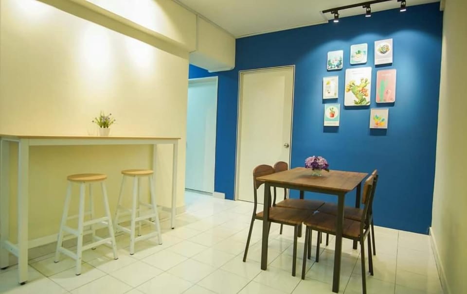 Unifi Arena Room Bukit Jalil Cozy LRT 5 min IMU TM Stadium APU Vacation rental in Federal Territory of Kuala Lumpur
