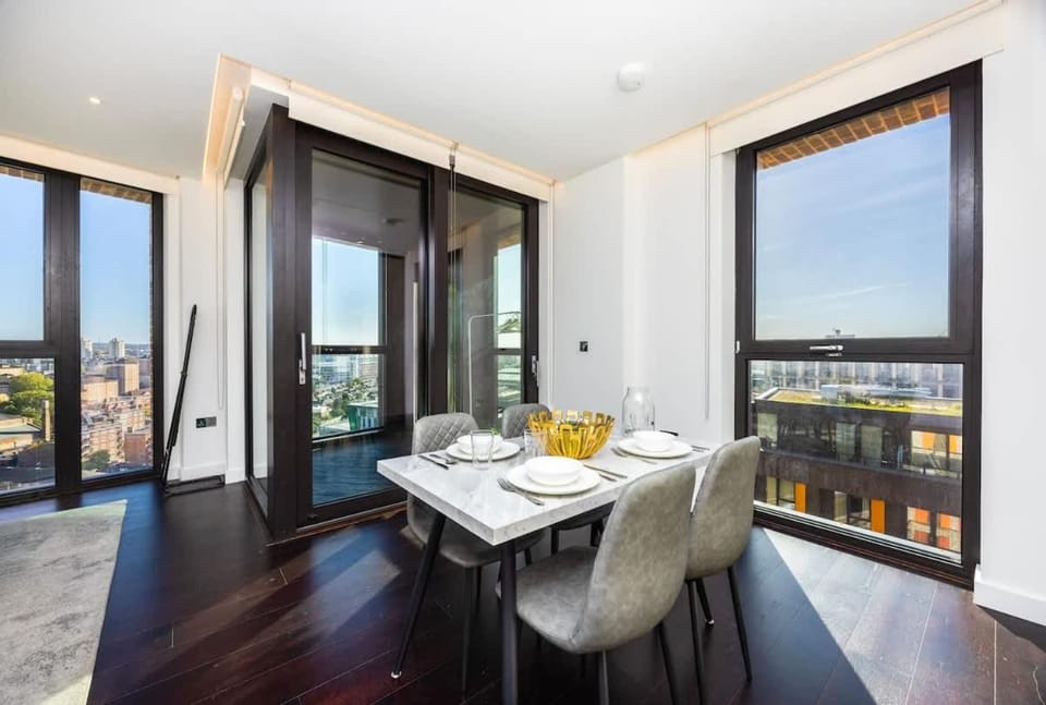 Luxury 2Bed Apt Balcony City View Near US Embassy TR-MT-79-Fred Apartment in London