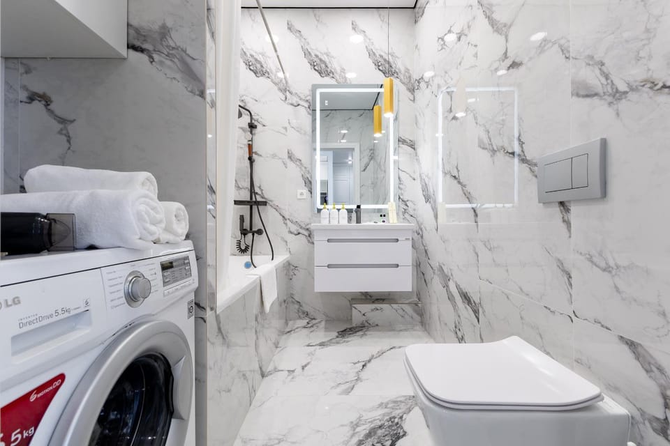 Shower, Bath, towels, washing machine
