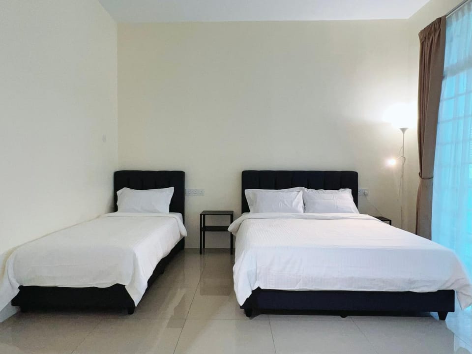 Cozy Family Room with Large Balcony Vacation rental in Penang