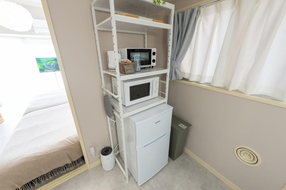 Kitchen or kitchenette, Photo of the whole room, Bedroom, oven