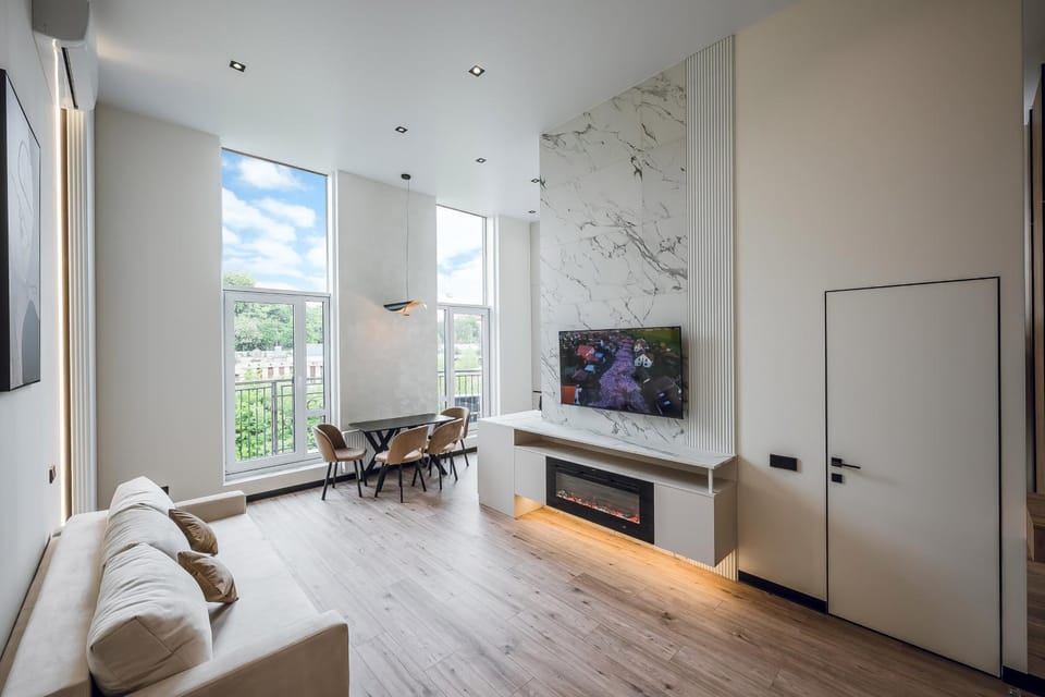 Communal lounge/ TV room, TV and multimedia, Evening entertainment