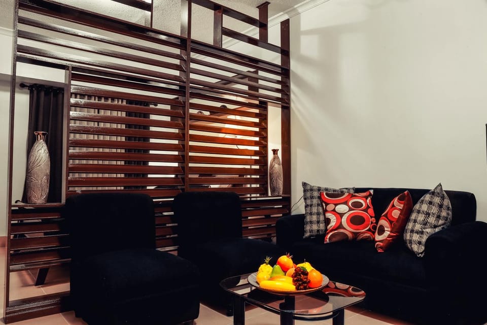 1014 West Insula Suites by AYS Apartment in Quezon City