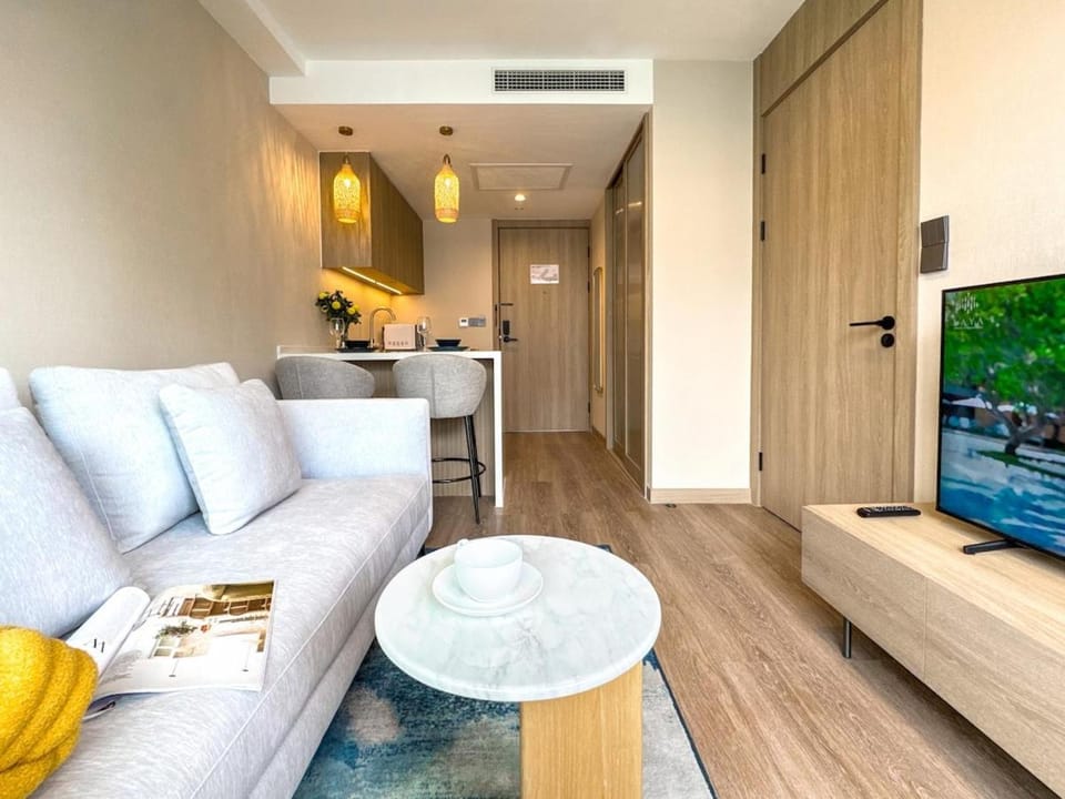New Modern 1Bdr Laya 500 m to the Beach Apartment in Choeng Thale