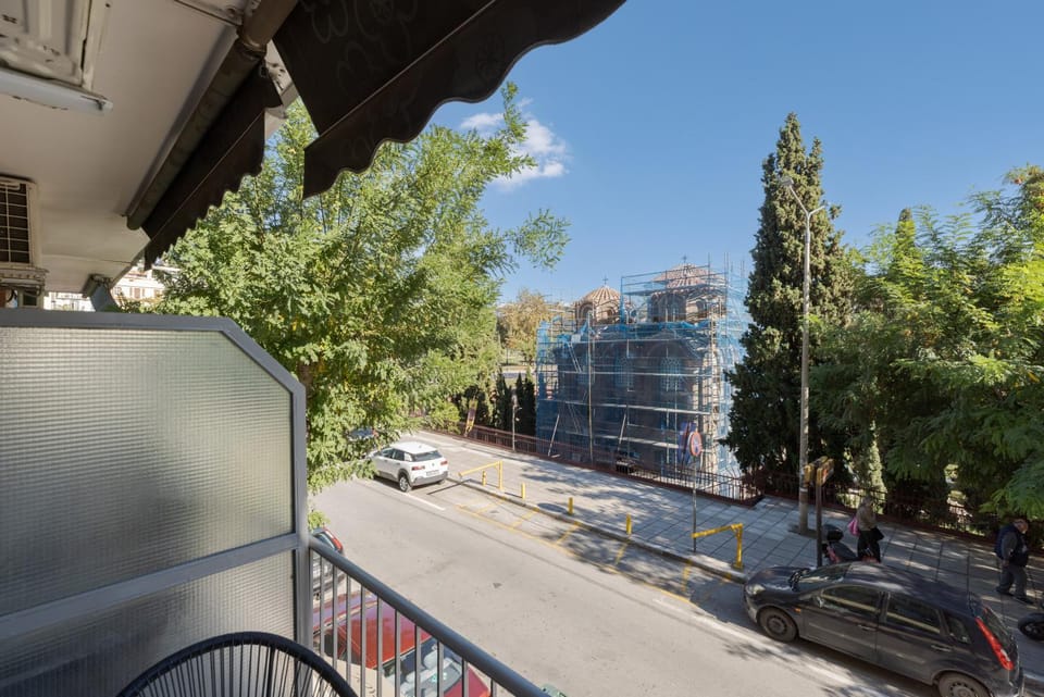 Property building, Balcony/Terrace