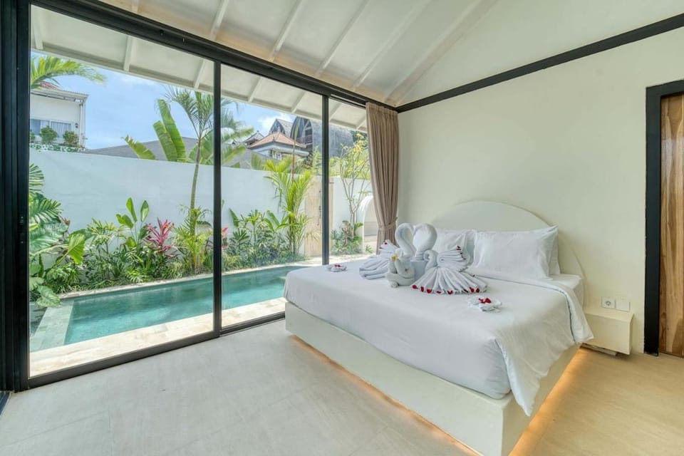 Melasti Breeze 1BR Tropical Escape in Uluwatu Villa in Bali