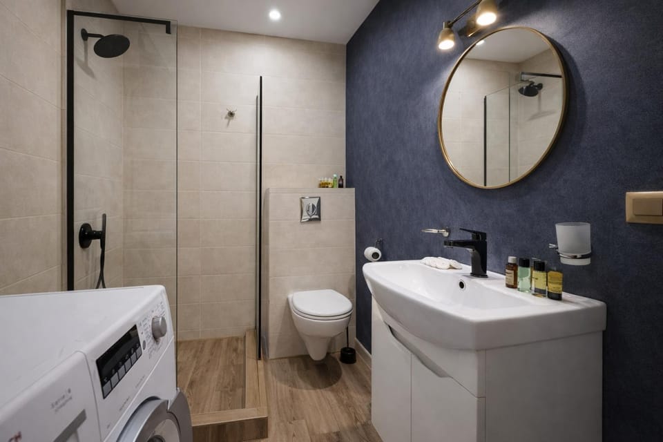 Shower, Bathroom, washing machine