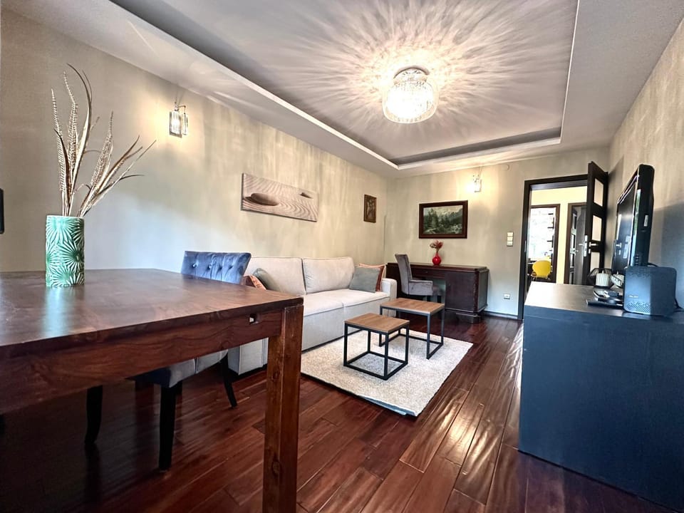 Widok 16 Apartment - Balcony - 500m Main Square Apartment in Wroclaw