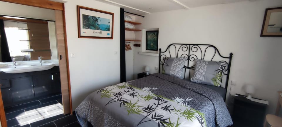 Living room, Bedroom