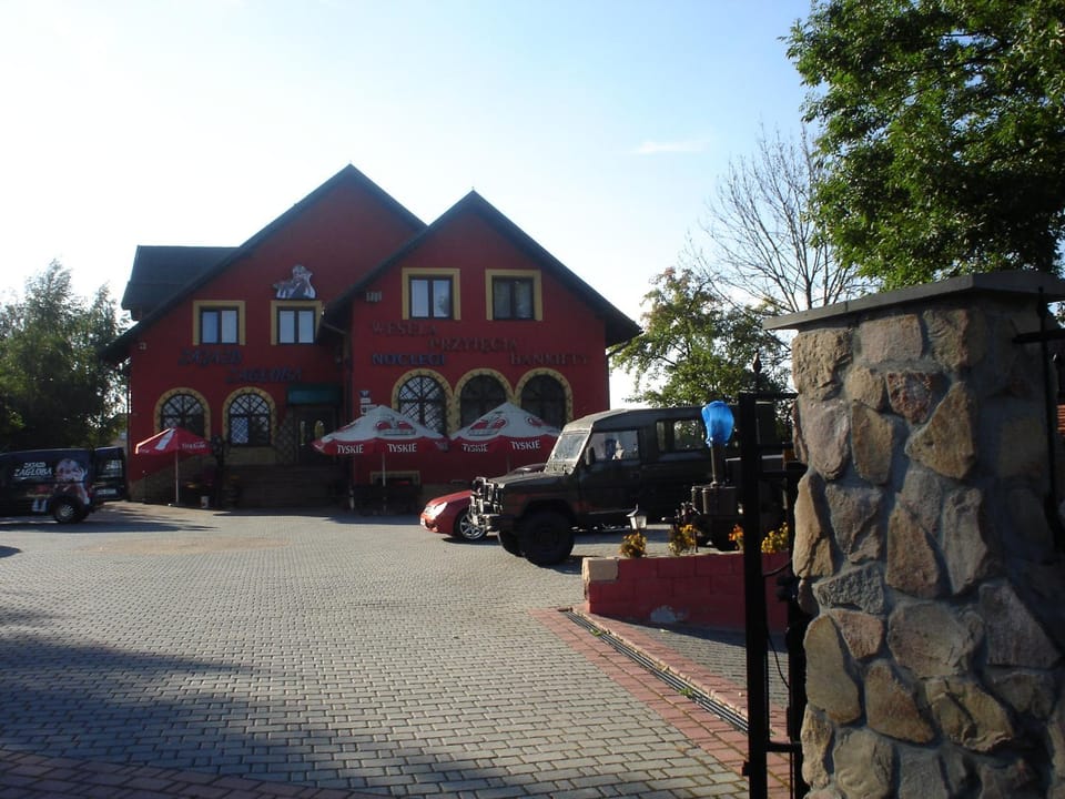 Zajazd Zagłoba Hostel in Lesser Poland Voivodeship