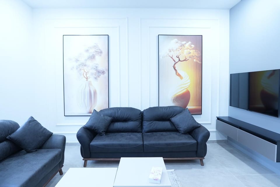Communal lounge/ TV room, TV and multimedia, Living room, Seating area