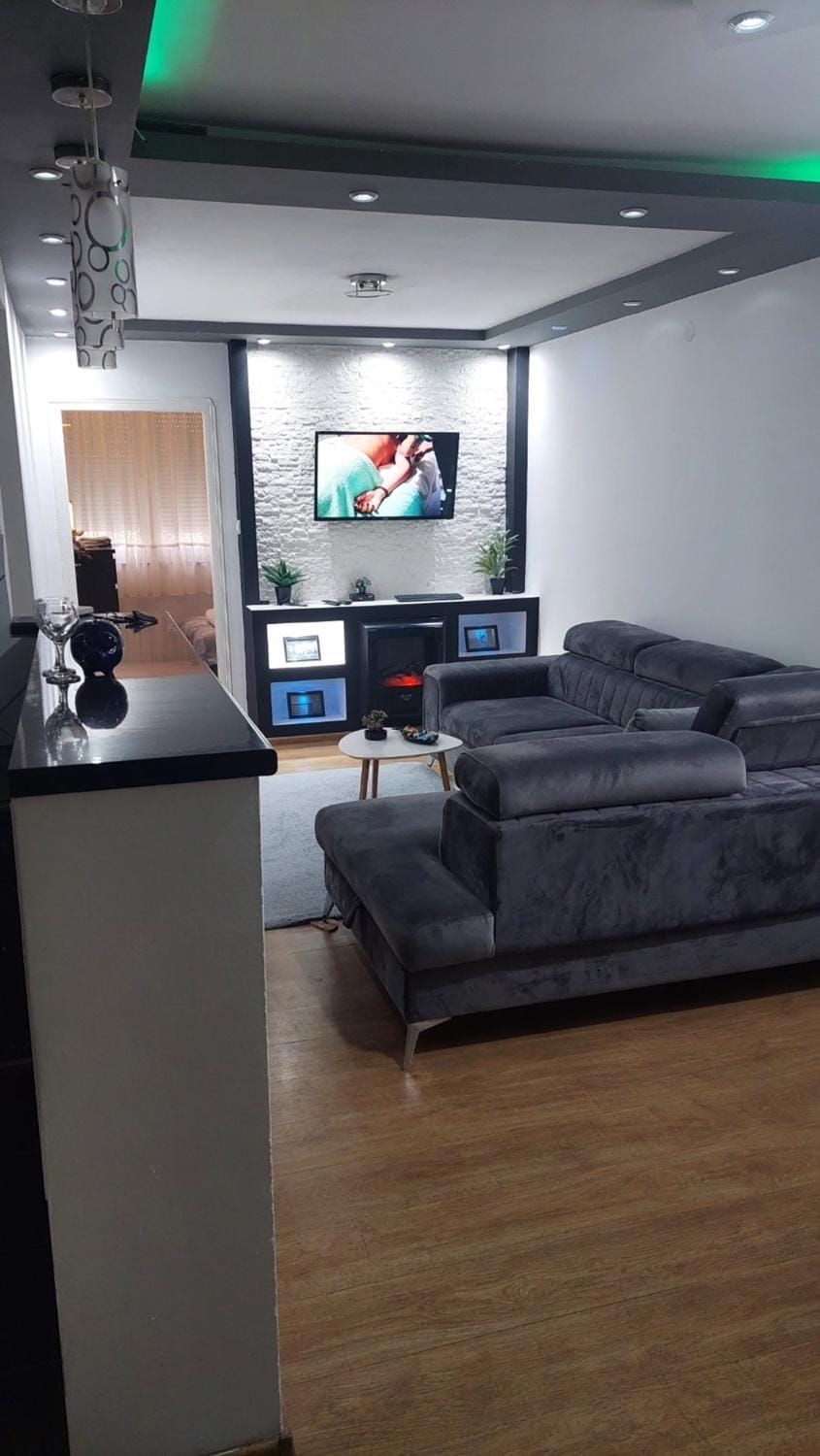 Living room, Seating area, Evening entertainment